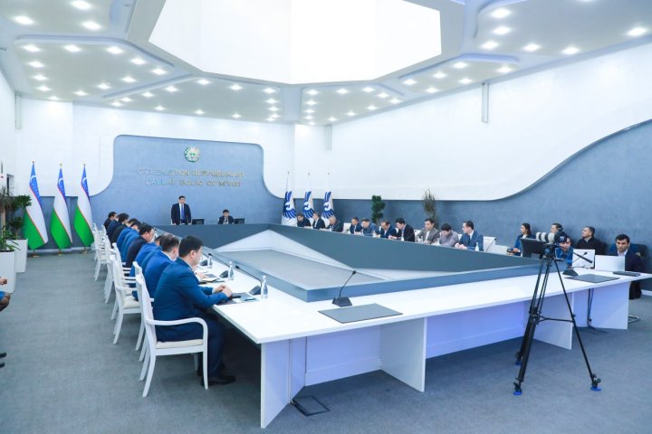 Сотрудники налоговой будут подавать декларацию о доходах