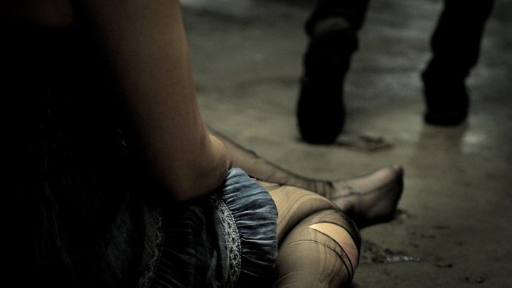 В Самаркандской области четверо мужчин похитили и пытались изнасиловать школьницу