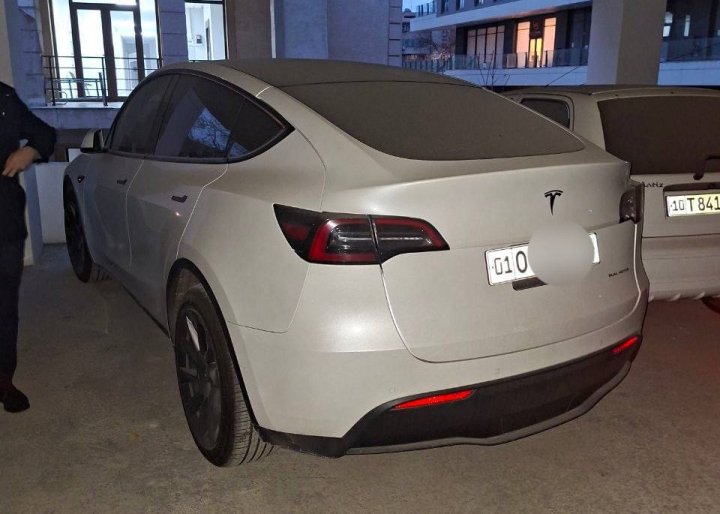 В Ташкенте владелец «TESLA» заложил свой автомобиль в ломбард и лишился его