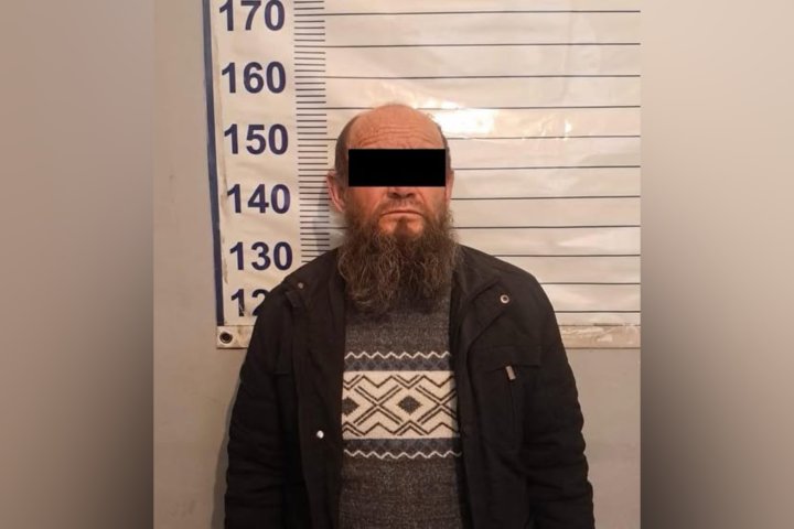 В Кыргызстане 70-летний мужчина подозревается в изнасиловании своей 14-летней внучки