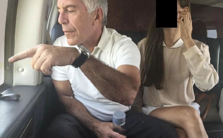 В документах Эпштейна найден след девушки из Самарканда: что о ней известно?