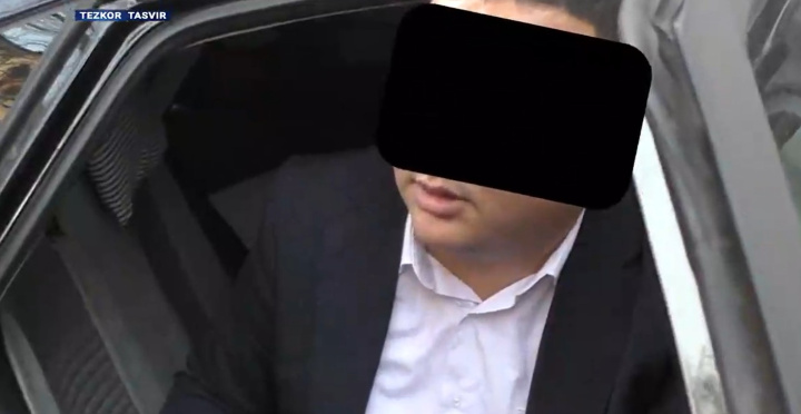 В Ташкентской области сотрудник банка задержан при получении 30 тыс. долларов