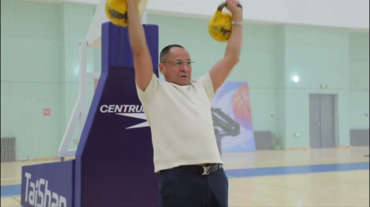 Министр спорта Узбекистана шокировал пользователей видеороликом из спортзала