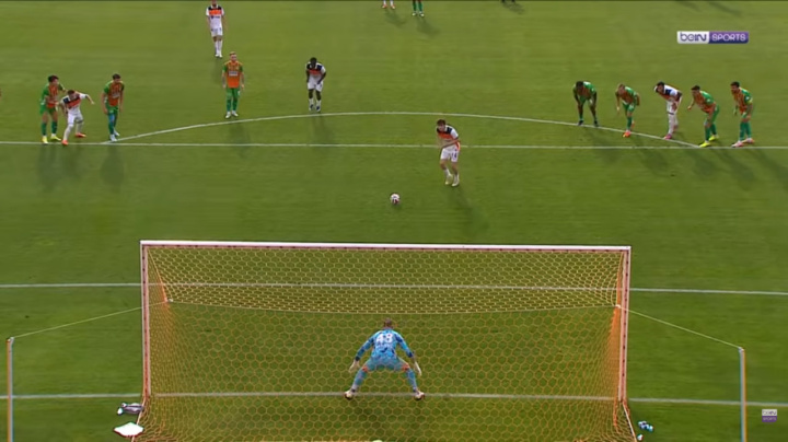 Узбекский нападающий Элдор Шомуродов забил свой 16-й гол в чемпионате Турции