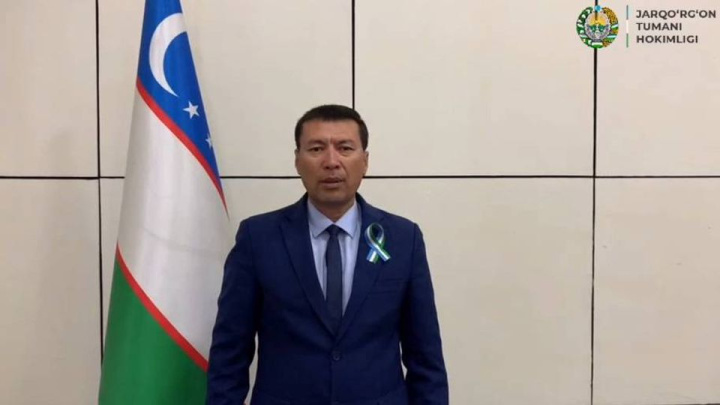 В Сурхандарьинской области уволили замхокима, который требовал от учителей денег