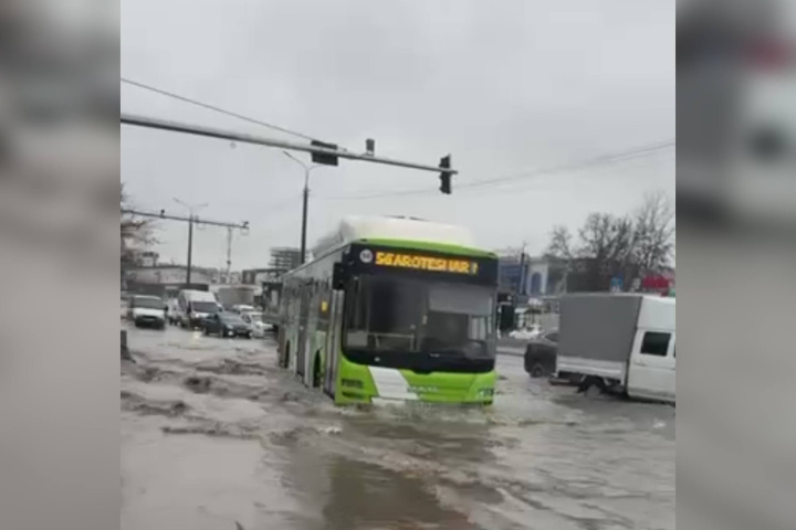 Ташкент превратился в Венецию