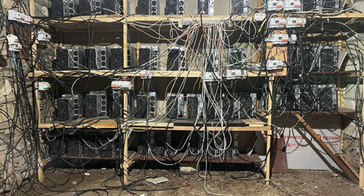 Нелегальный майнер в Самарканде украл электричество на 2,3 млрд сумов